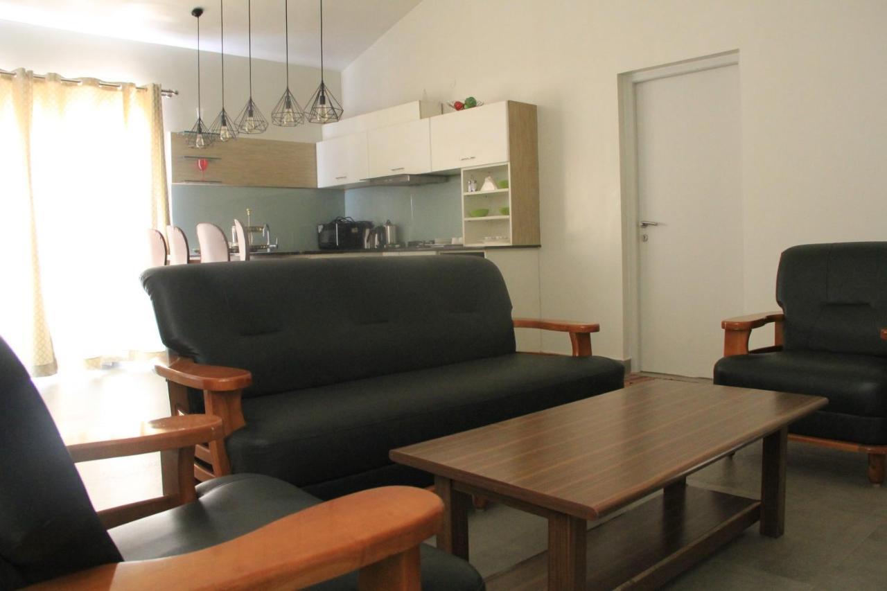 אוטי Two Seas Residence מראה חיצוני תמונה