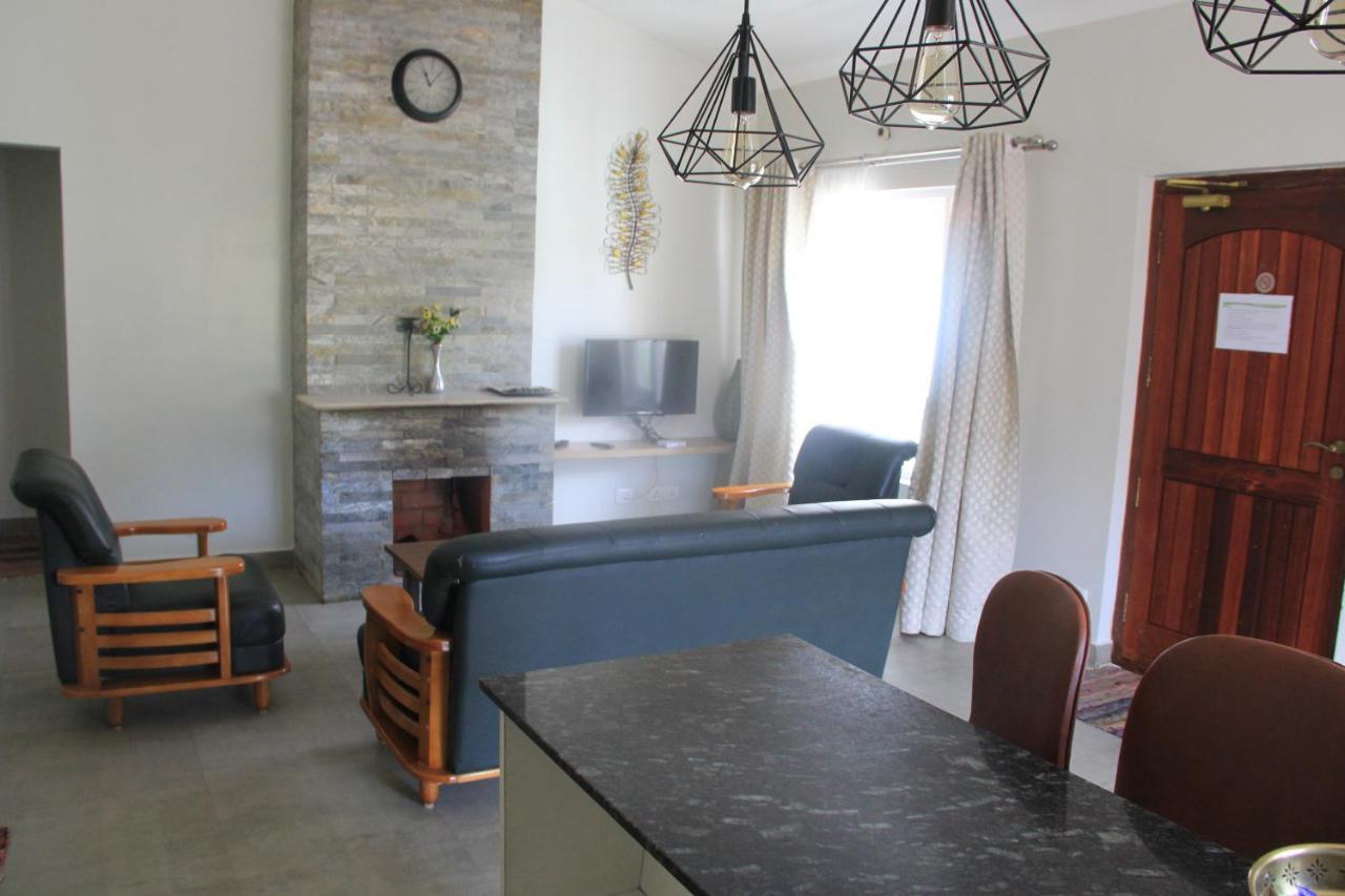 אוטי Two Seas Residence מראה חיצוני תמונה
