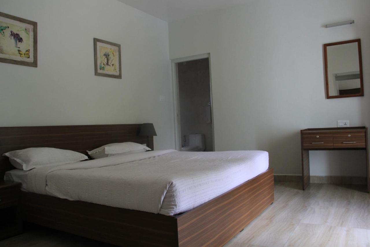 אוטי Two Seas Residence מראה חיצוני תמונה