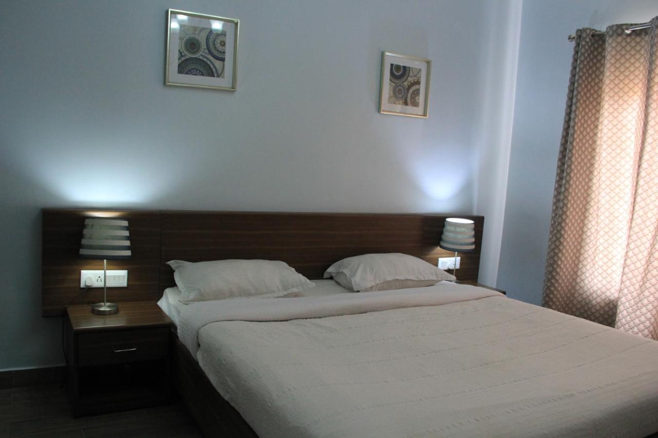 אוטי Two Seas Residence מראה חיצוני תמונה