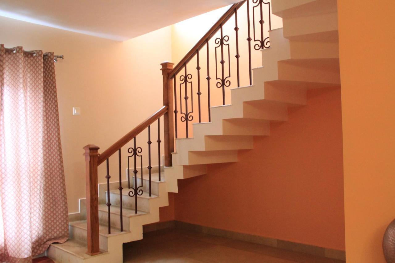 אוטי Two Seas Residence מראה חיצוני תמונה