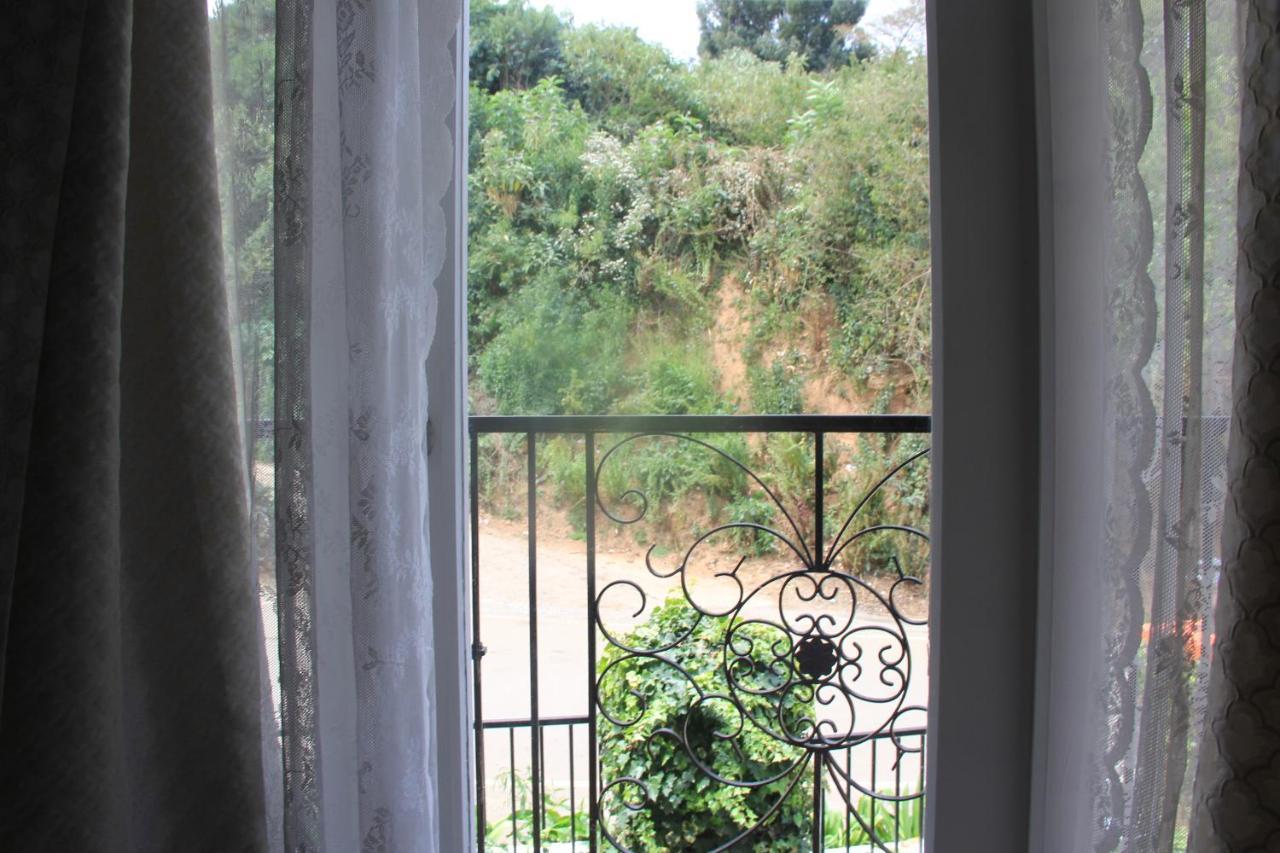 אוטי Two Seas Residence מראה חיצוני תמונה