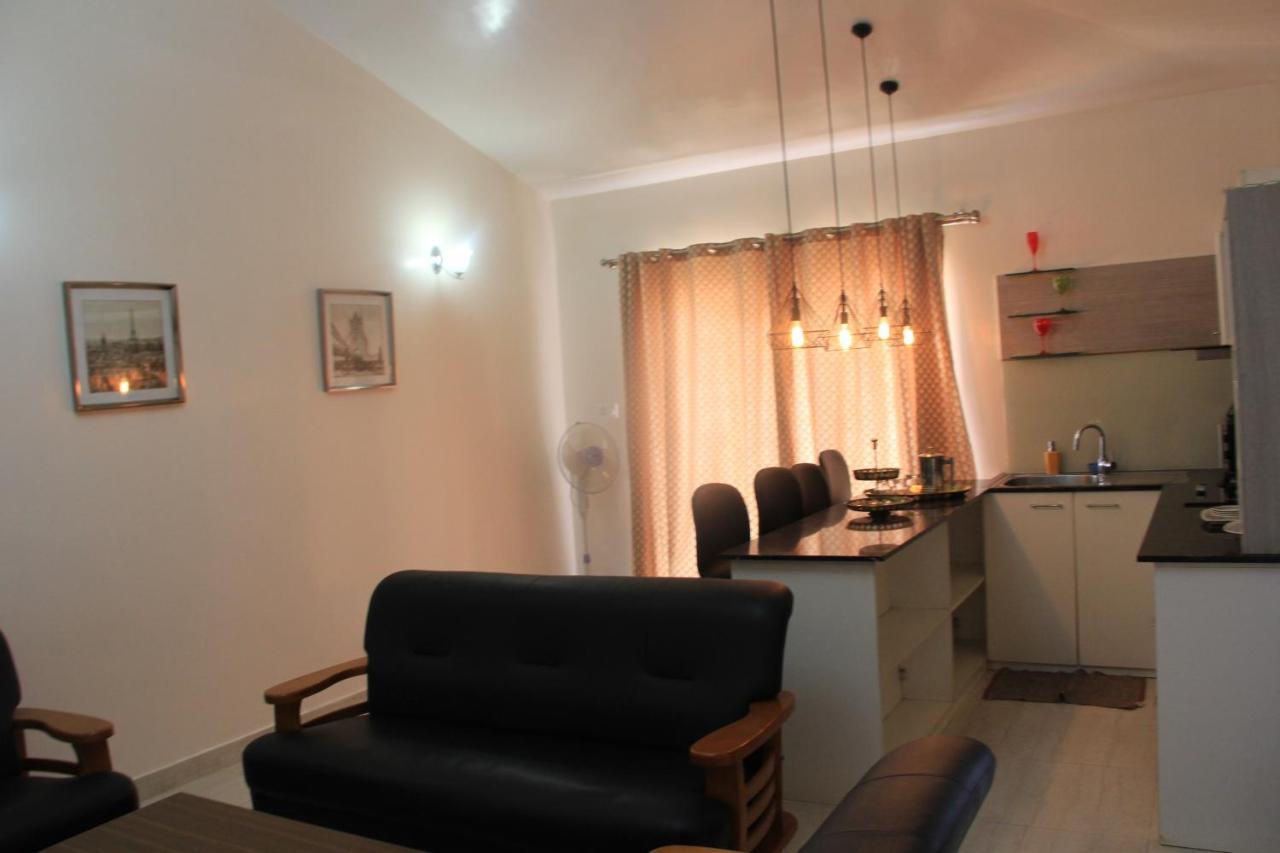 אוטי Two Seas Residence מראה חיצוני תמונה