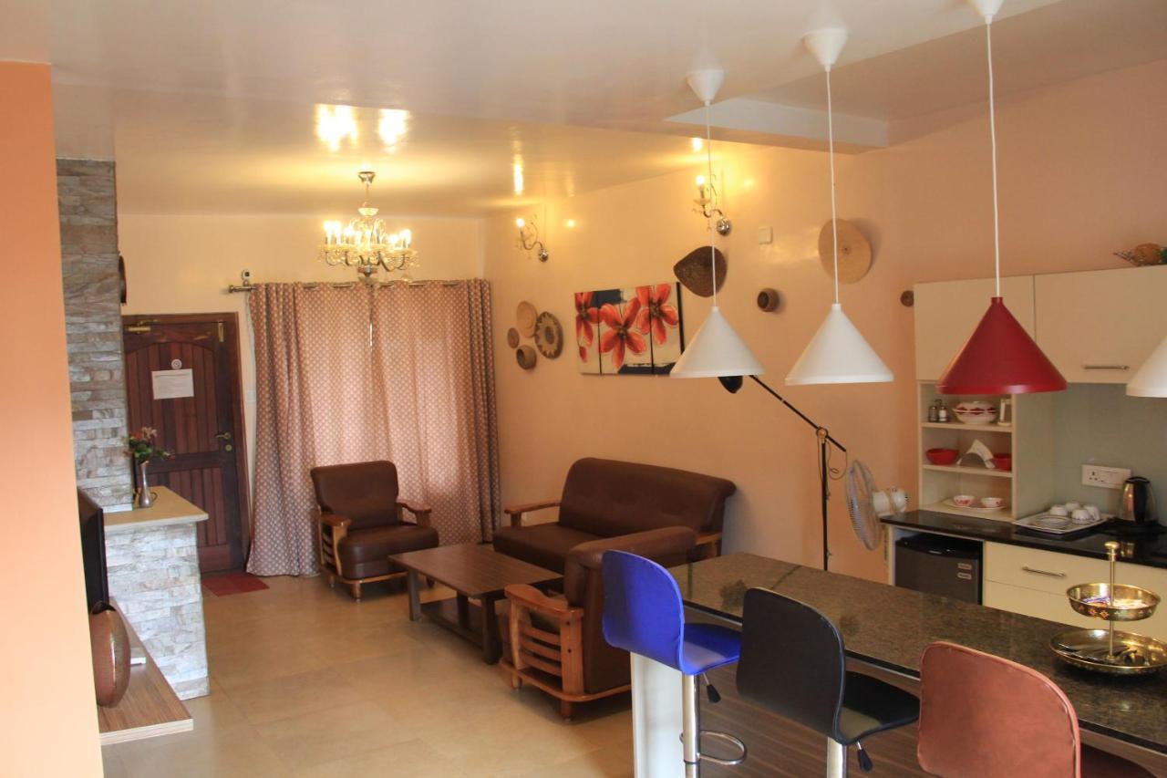 אוטי Two Seas Residence מראה חיצוני תמונה